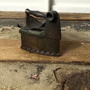 Vintage Durham Industries Steam Iron Miniature #5405